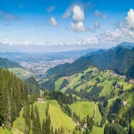 Historic Retreat, St Georgen 度假居 Brigach